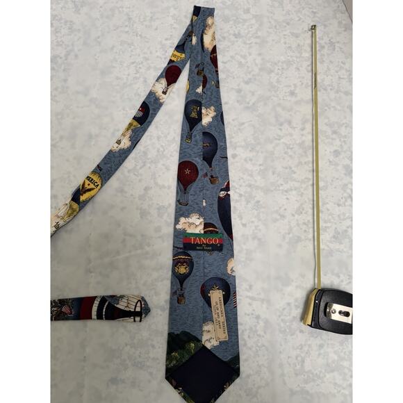 VINTAGE & Patriotic Men’s Tango By Max Raab Neck Tie Measurements At 55in - Picture 4 of 6